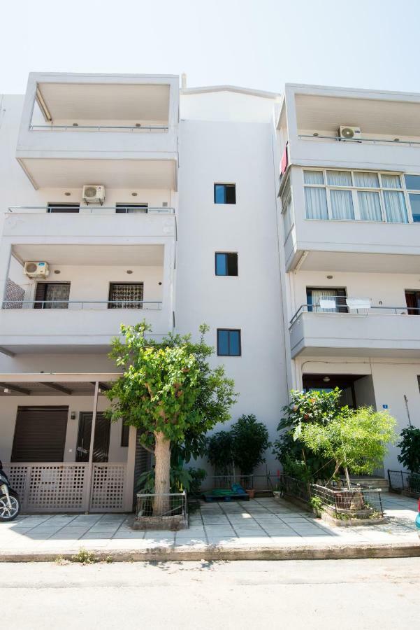 Christina'S Luxury Apartment 레팀노 외부 사진