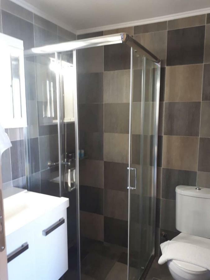 Christina'S Luxury Apartment 레팀노 외부 사진